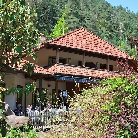 Landgasthof Am Teufelstisch 3* Hinterweidenthal