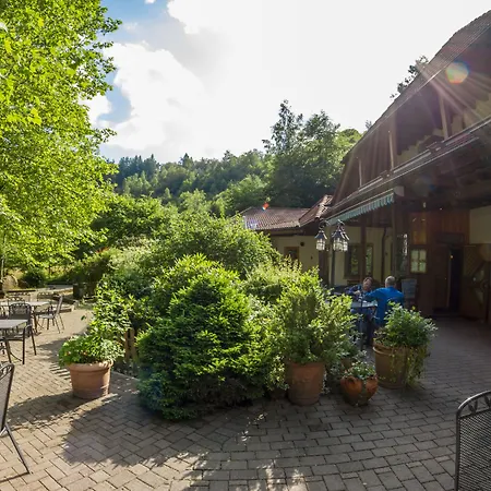 Landgasthof Am Teufelstisch ゲストハウス 3*